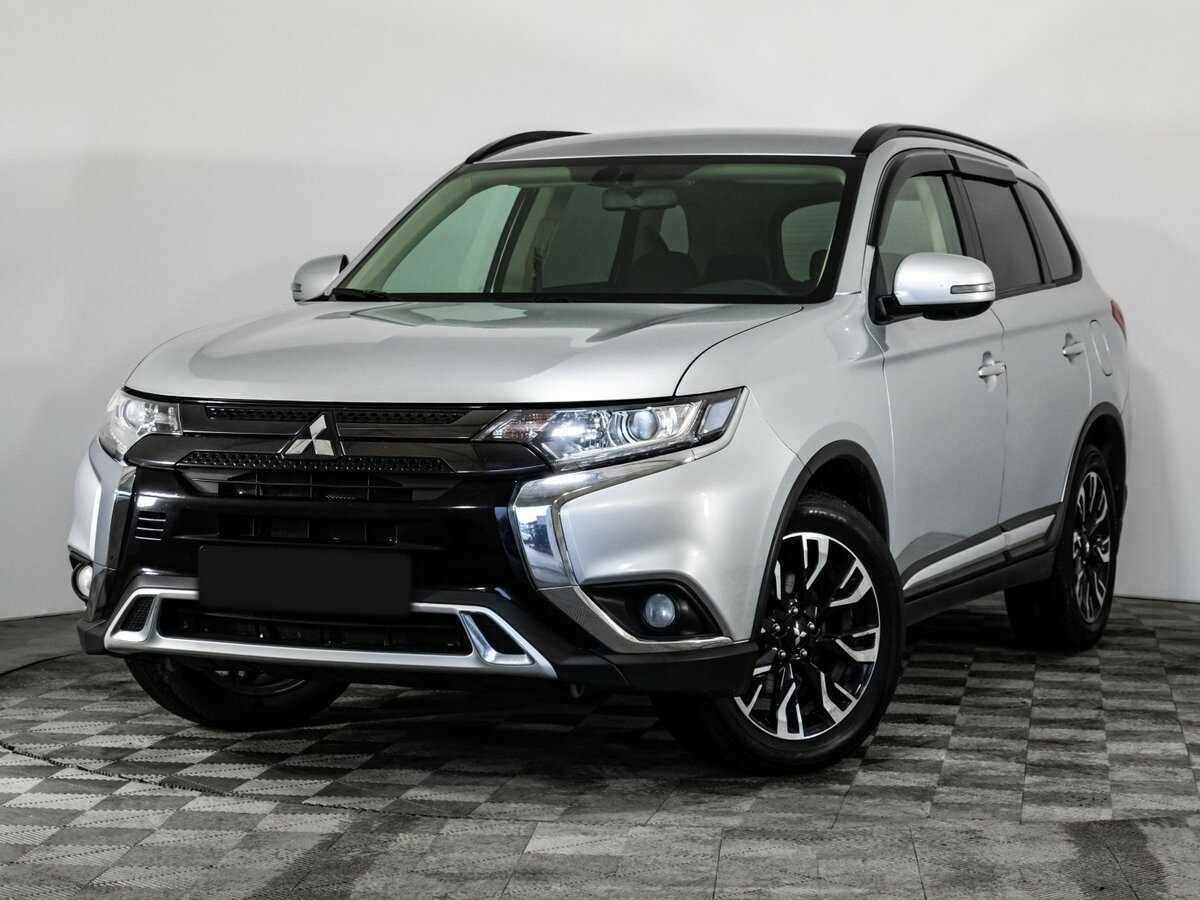Mitsubishi Outlander, 2021