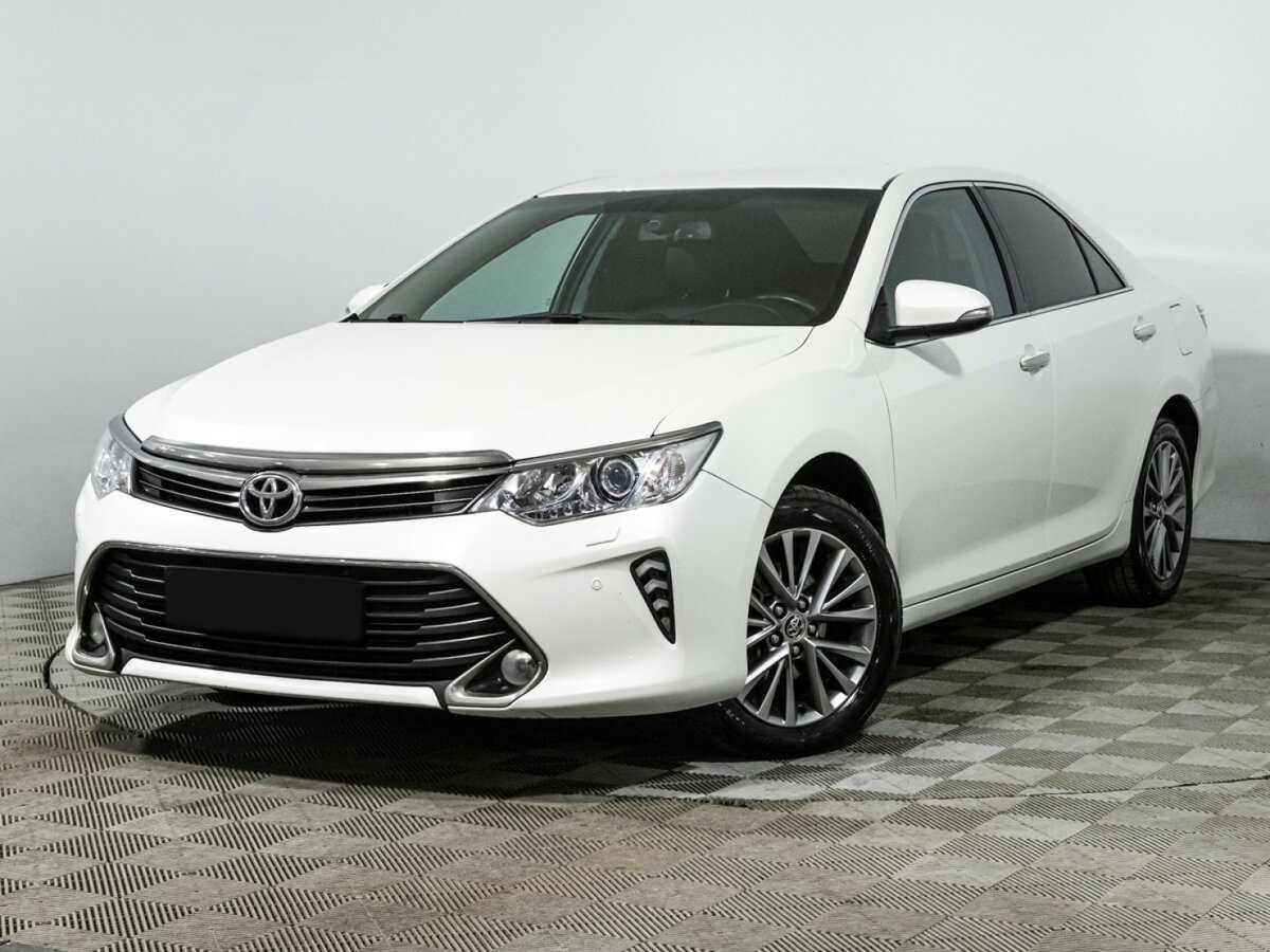 Toyota Camry, 2016