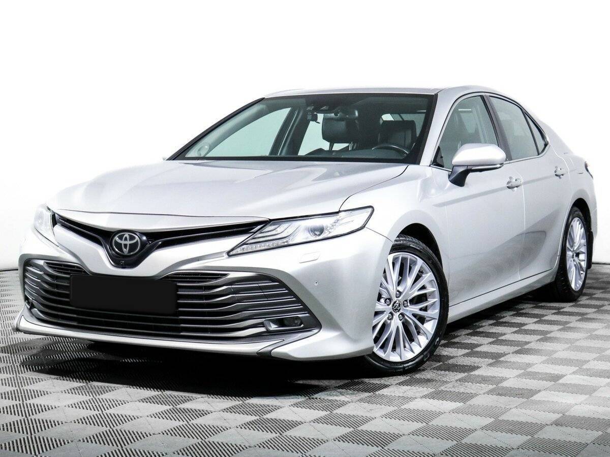 Toyota Camry, 2018