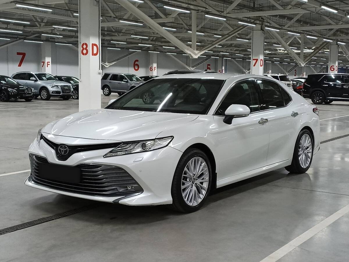 Toyota Camry, 2019