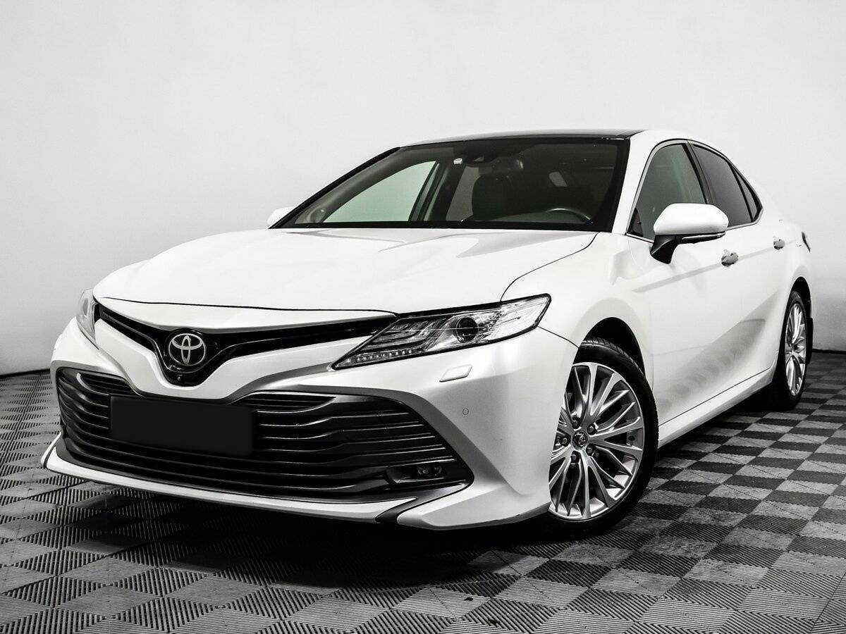 Toyota Camry, 2019