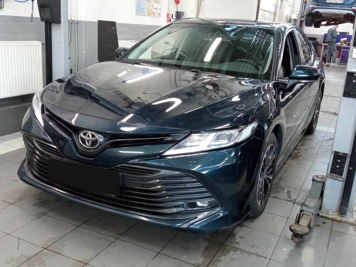 Toyota Camry, 2020