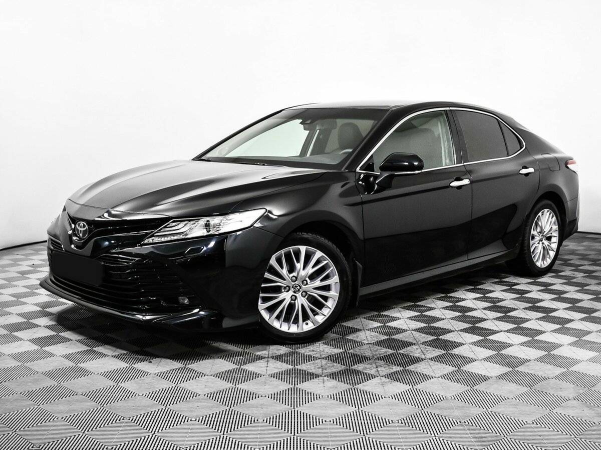Toyota Camry, 2019