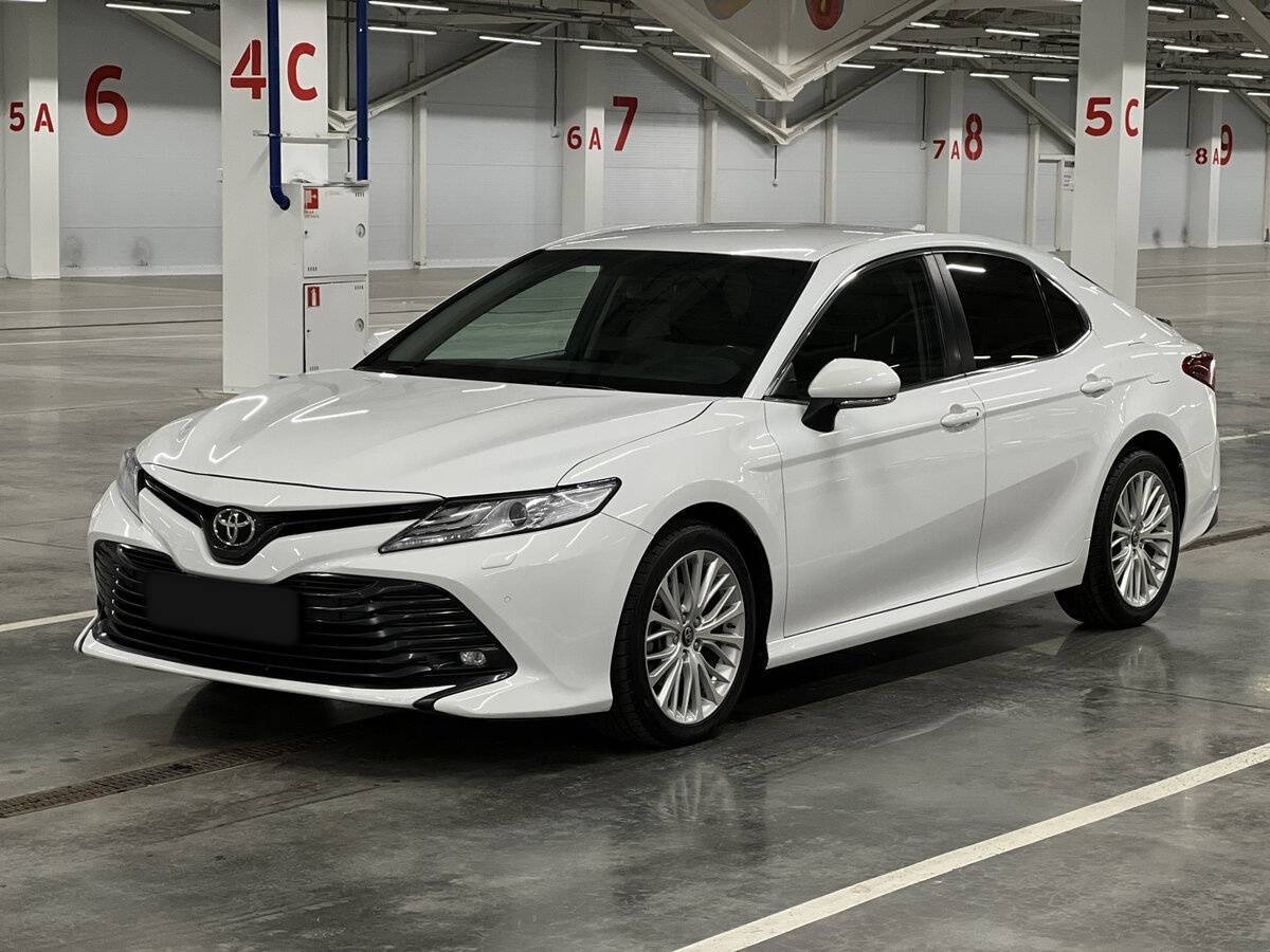 Toyota Camry, 2018