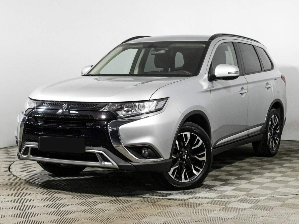 Mitsubishi Outlander, 2022
