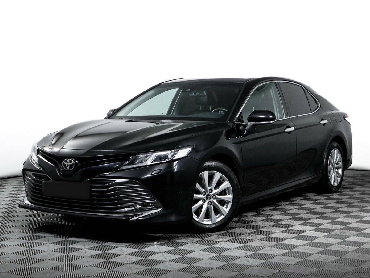Toyota Camry, 2018